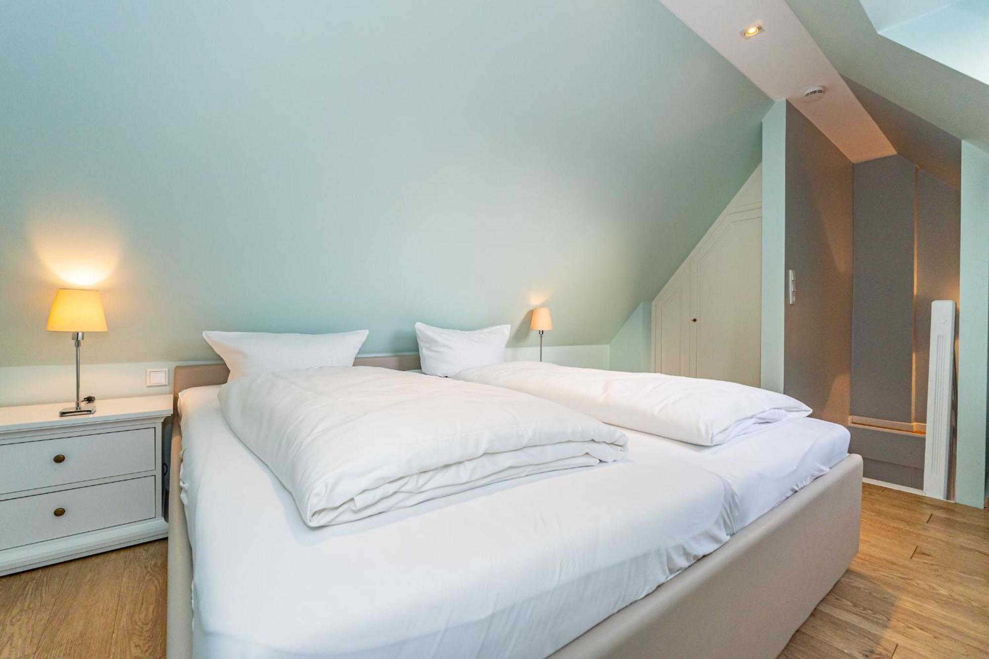 Flut No 8 Apartment